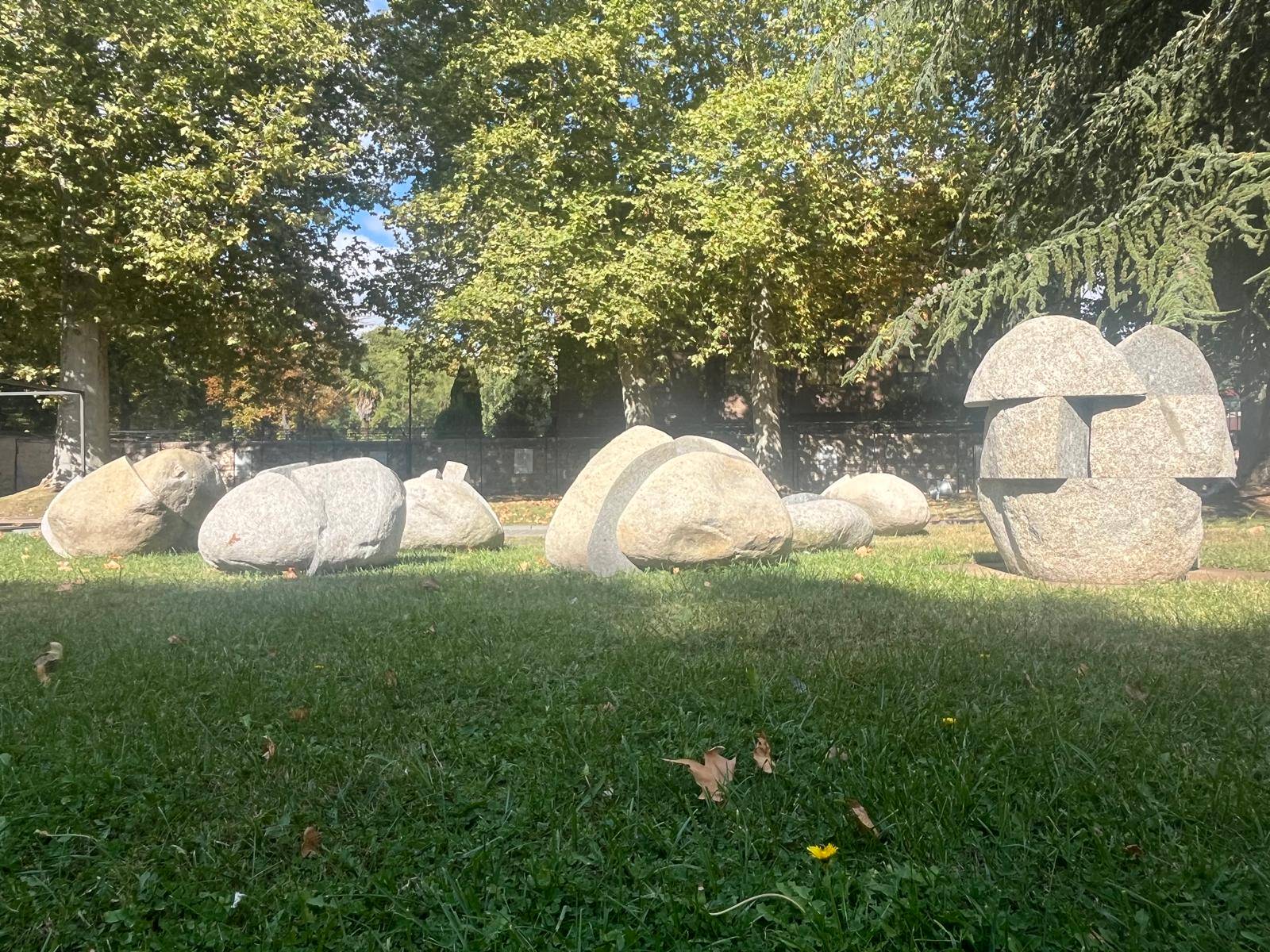 ‘In custodia verbi. Bendita la locura de la piedra’